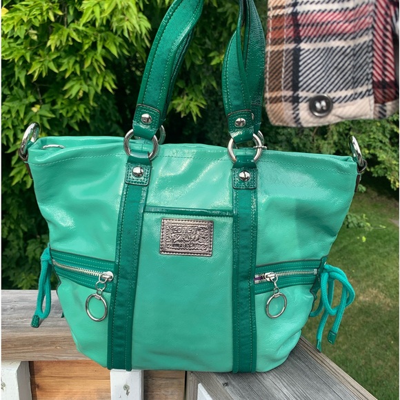 Coach Handbags - EUC Coach Poppy green Satchel bag